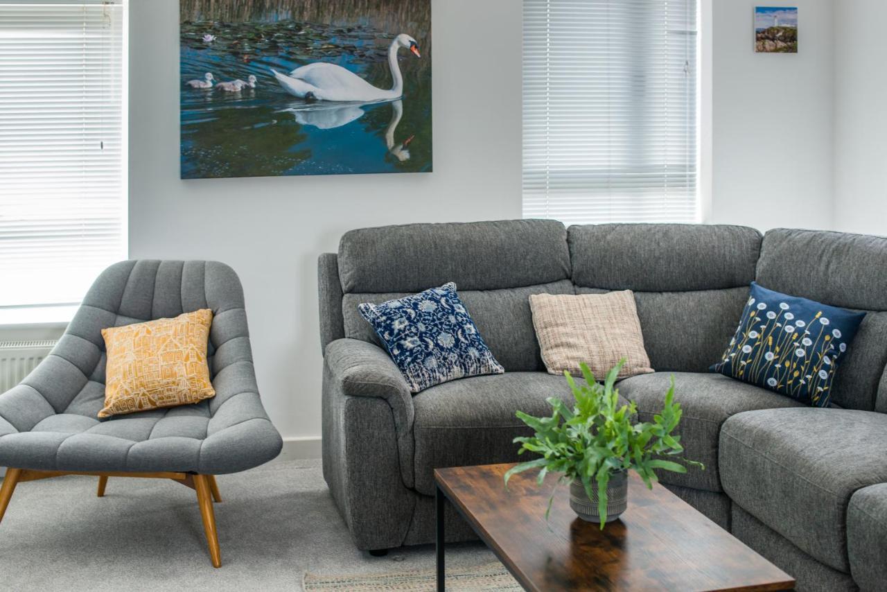 Cambridge Orchard Apartments - 2 Double Bedrooms ภายนอก รูปภาพ