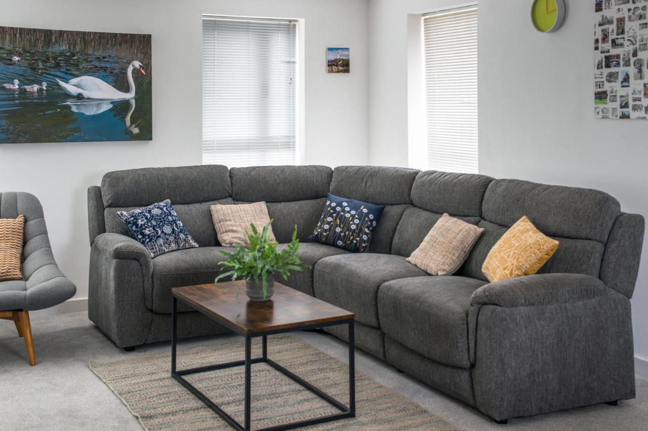 Cambridge Orchard Apartments - 2 Double Bedrooms ภายนอก รูปภาพ